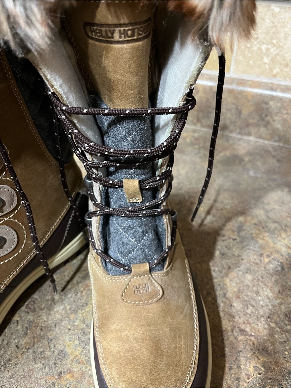 NWT Helly Hansen Garibaldi Waterproof Winter Boots Brown Faux Fur Sz 7.5 Fall - Picture 11 of 16